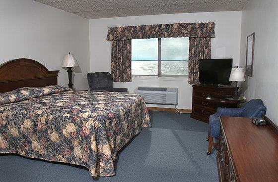 Lighthouse Inn - Two Rivers Room photo